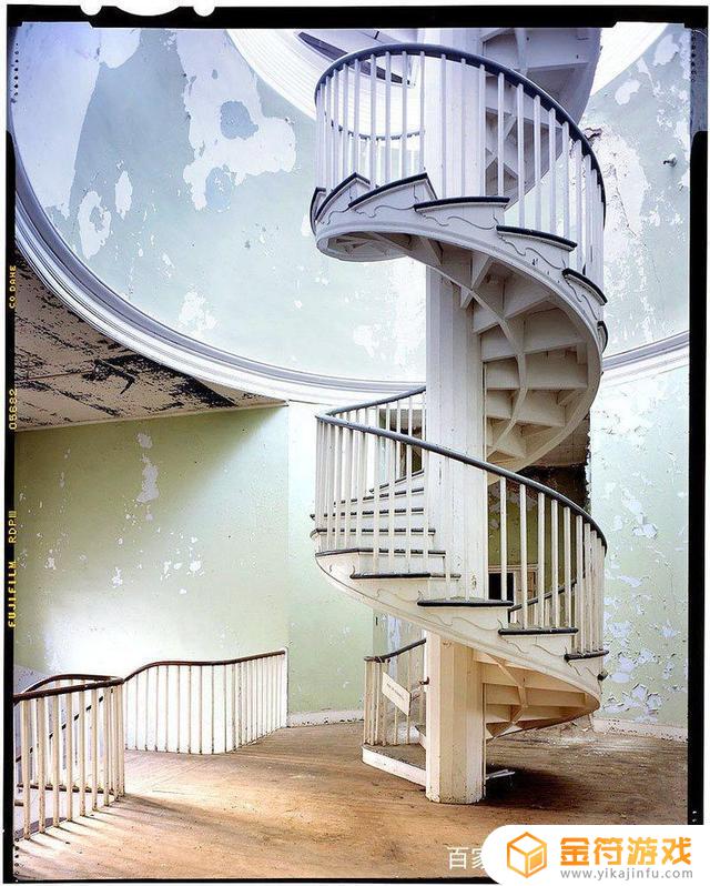 世界神奇建筑 自动旋转楼梯 简易旋转楼梯